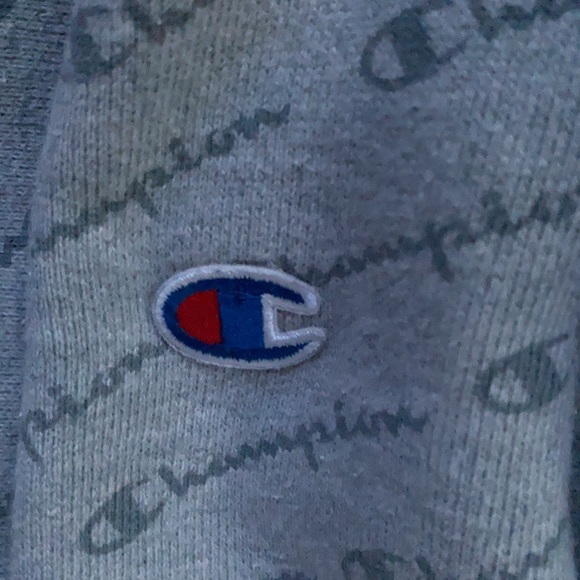 Large Light Grey Champion Sweater - Picture 3 of 4